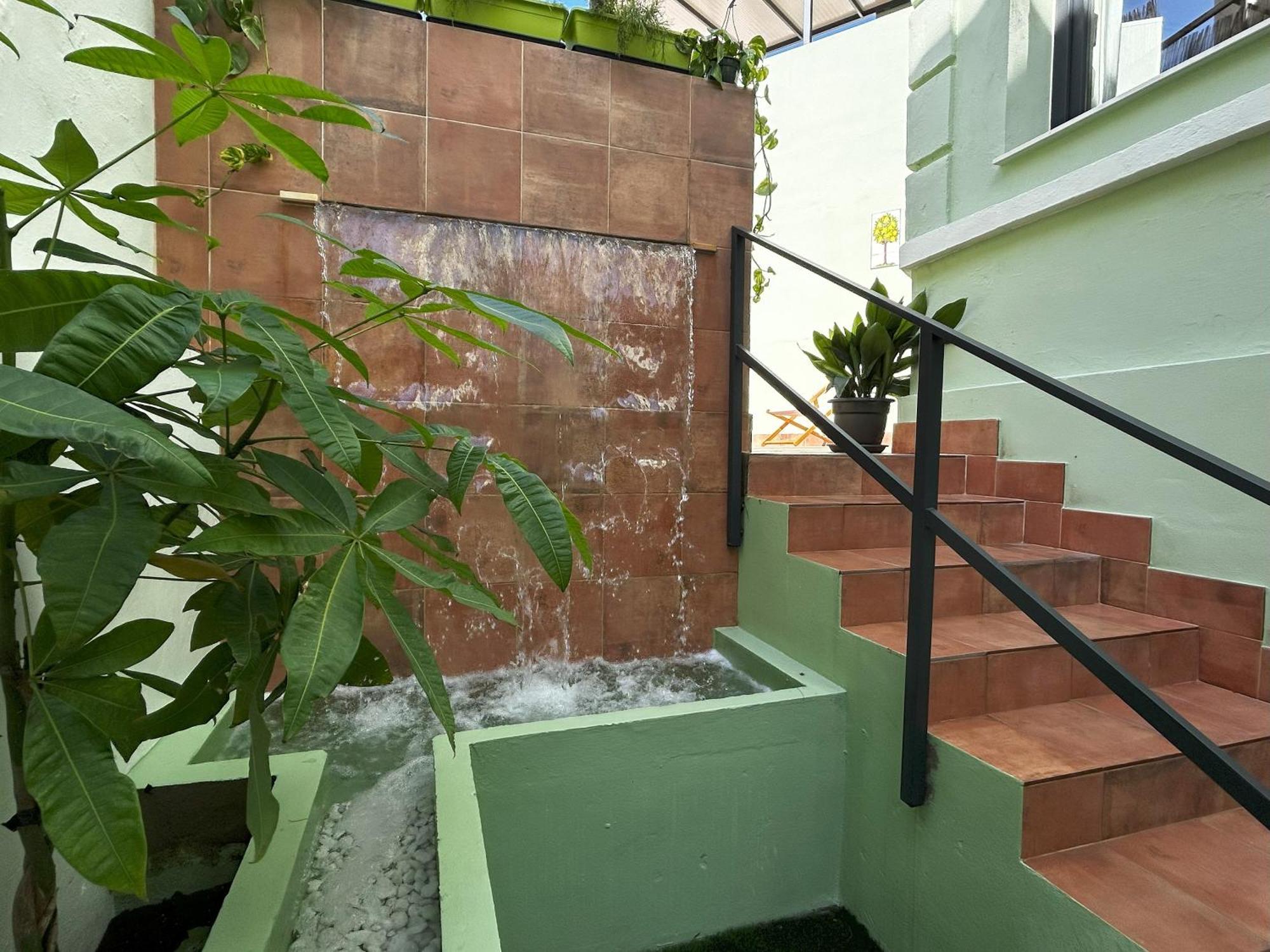 Growersgo Boutique Hostel هويلفا المظهر الخارجي الصورة